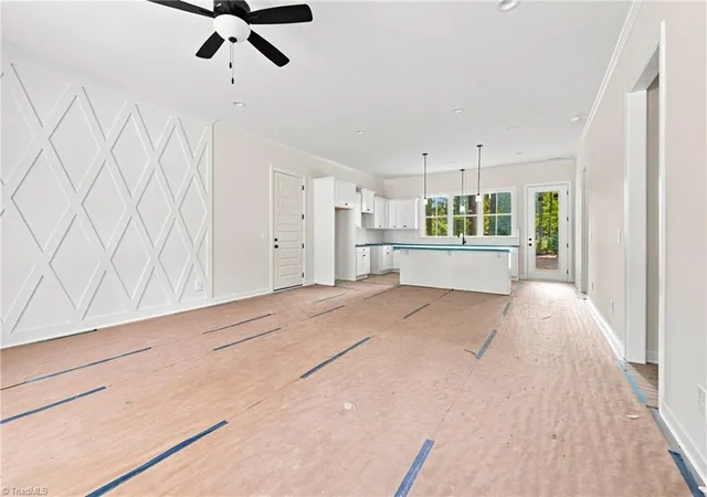 Photo 3 of Sale Pending at 302 Pine St, Smithfield, NC 27577 | MLS# 1231299 | Listing updated on 2026-08-30
