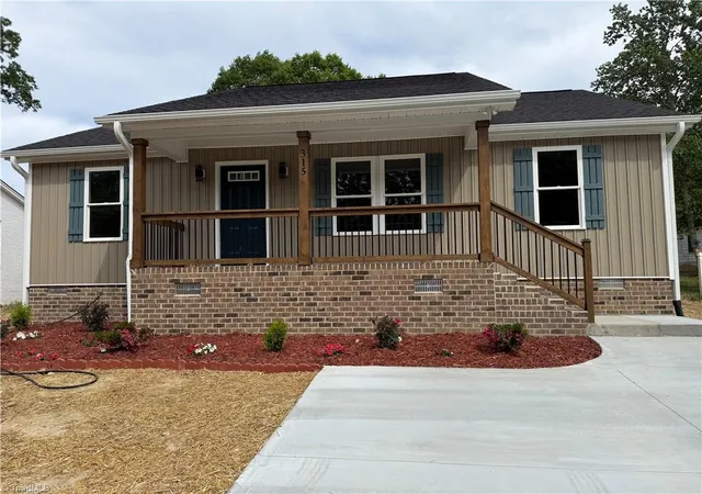 Photo 1 of Single family home for sale at 315 Small St, Thomasville, NC 27360 | MLS# 1229827 | Listing updated on 2026-09-16