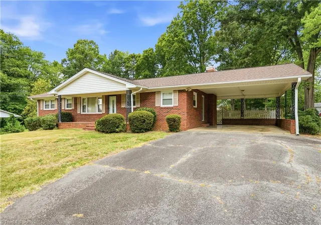 Photo 2 of Sale Pending at 717 Corjon St, Kernersville, NC 27284 | MLS# 1225086 | Listing updated on 2026-09-19