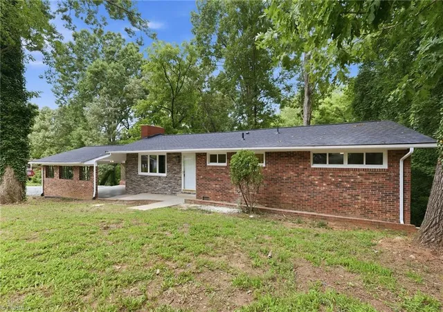 2nd image of 613 Millner St, Eden, NC 27288 | MLS# 1230303