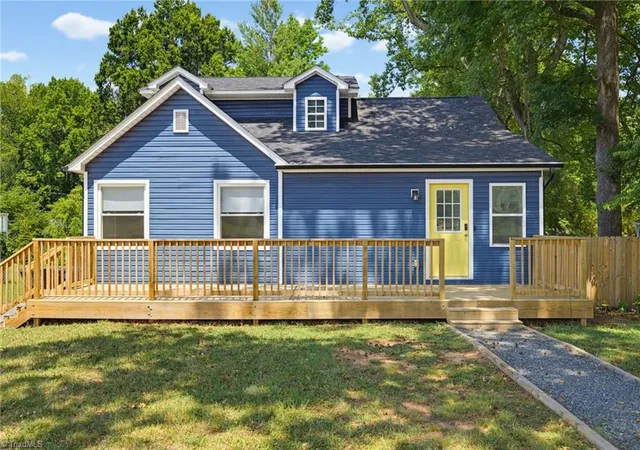 Homes for sale in Reidsville, NC | 1308 South Park Dr, Reidsville, NC 27320 | MLS# 1225959