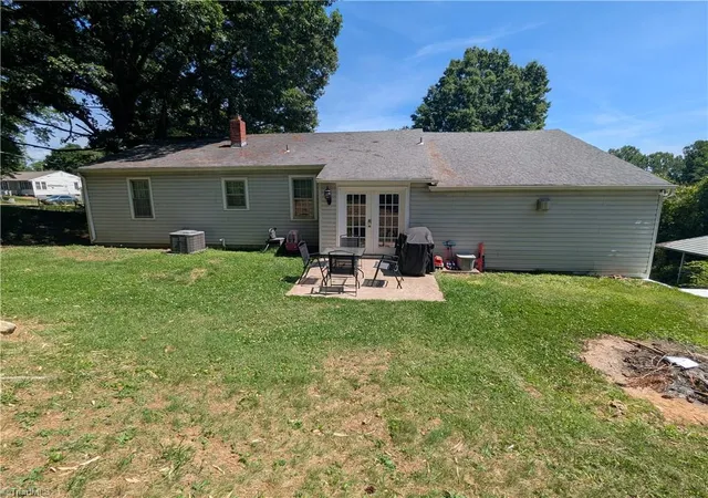 4th image of 4221 Eck Rd, Jonesville, NC 28642 | MLS# 1223008