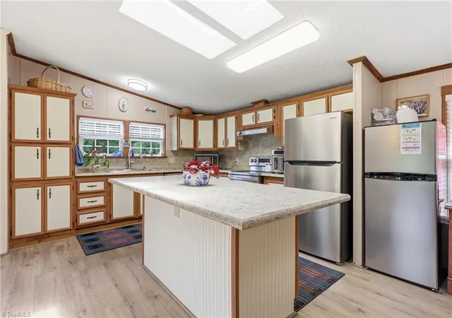 3rd image of 2032 Anna Dr, Yadkinville, NC 27055 | MLS# 1225379