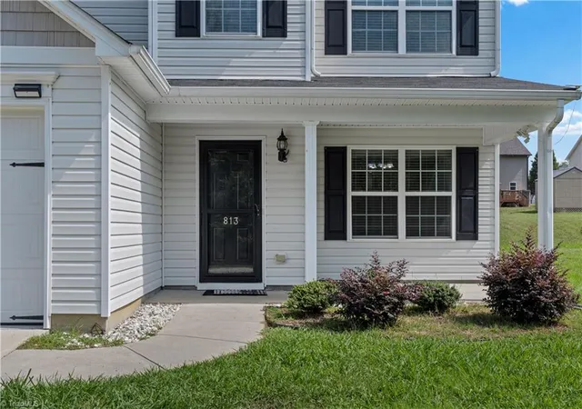 3rd image of 813 Leach Ave, Thomasville, NC 27360 | MLS# 1226814