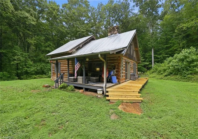 3rd image of 3439 Nc Hwy 89 E, Walnut Cove, NC 27052 | MLS# 1228151