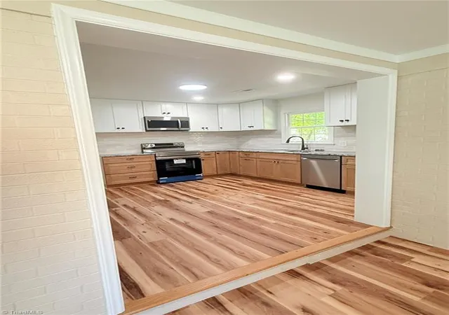 4th image of 189 W Cleve St, Mount Airy, NC 27030 | MLS# 1225676