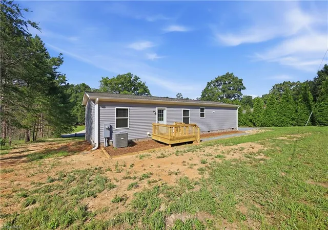 40th image of 3929 Piney Mountain Rd, Walnut Cove, NC 27052 | MLS# 1229505