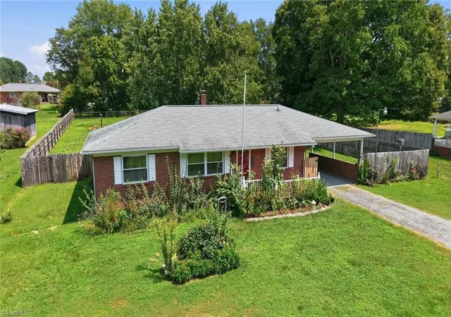 1st image of 4358 Gumtree Rd, Winston Salem, NC 27107 | MLS# 1230925