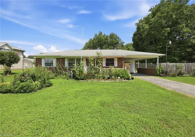 2nd image of 4358 Gumtree Rd, Winston Salem, NC 27107 | MLS# 1230925