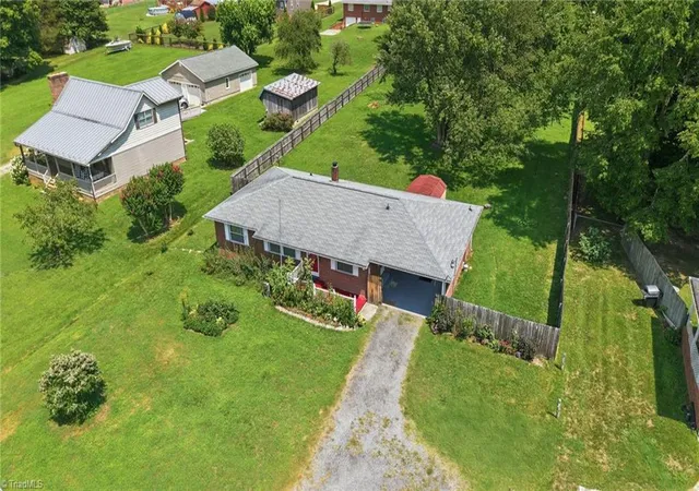 5th image of 4358 Gumtree Rd, Winston Salem, NC 27107 | MLS# 1230925