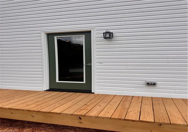 Photo 3 of Sale Pending at 183 Meadow Run Ln, Lexington, NC 27292 | MLS# 1228262 | Listing updated on 2026-09-01