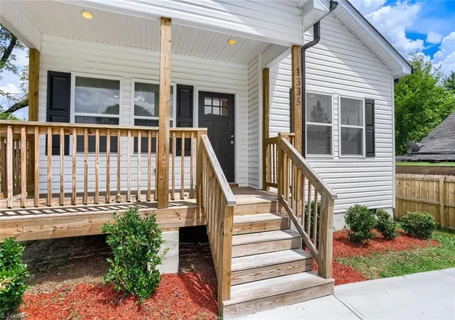 Photo 3 of Single family home for sale at 1335 Elrado St, Burlington, NC 27217 | MLS# 1227363 | Listing updated on 2026-09-17