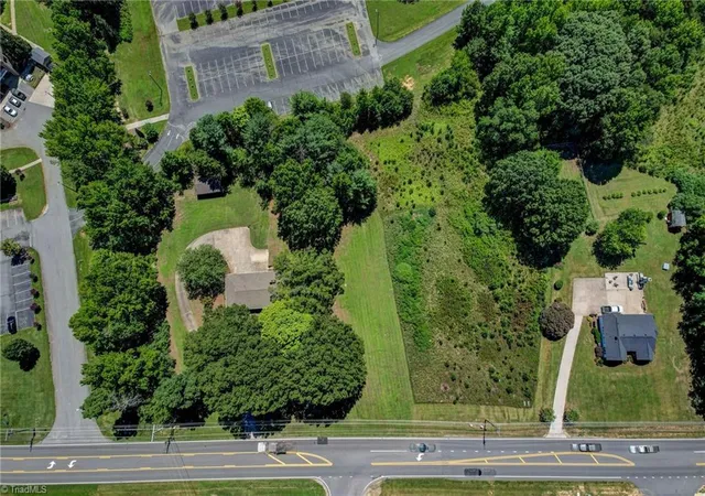 Photo 3 of Sale Pending at 1108 N Main St, Kernersville, NC 27284 | MLS# 1230069 | Listing updated on 2026-08-28
