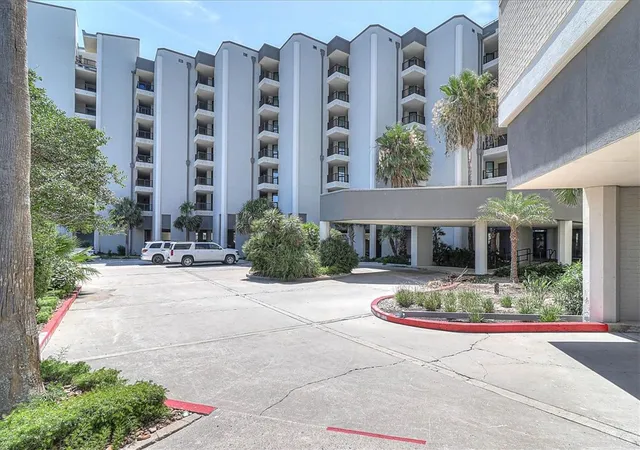 Listing Photo 2 - Condo for sale in building located at 1000 N Station St, Port Aransas, TX 78373 - Unit #311