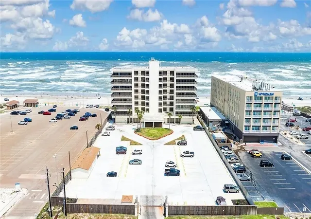 Listing Photo 1 - Condo for sale in building located at 15002 Windward Dr, Corpus Christi, TX 78418 - Unit #604