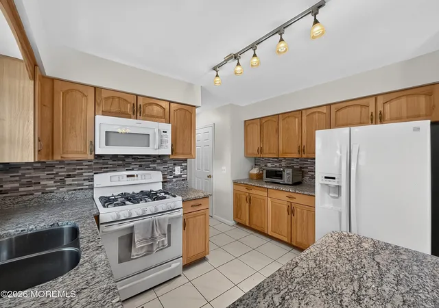 Photo 3 of Single family home for sale at 25 Rimwood Ln, Howell, NJ 07731 | MLS# 22619838 | Listing updated on 2026-08-30