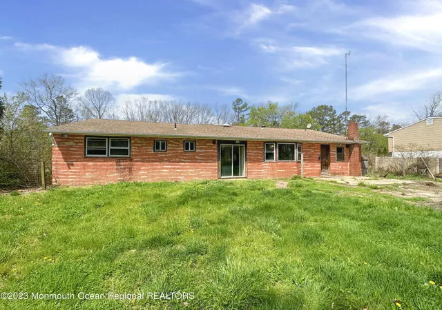 Photo 3 of Sale Pending at 835 Bowman Rd, Jackson, NJ 08527 | MLS# 22309471 | Listing updated on 2026-08-02