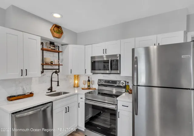 Photo 4 of Condominium at 321 6Th Ave #307, Asbury Park, NJ 07712 | MLS# 22329664 | | Sold on 2024-04-08