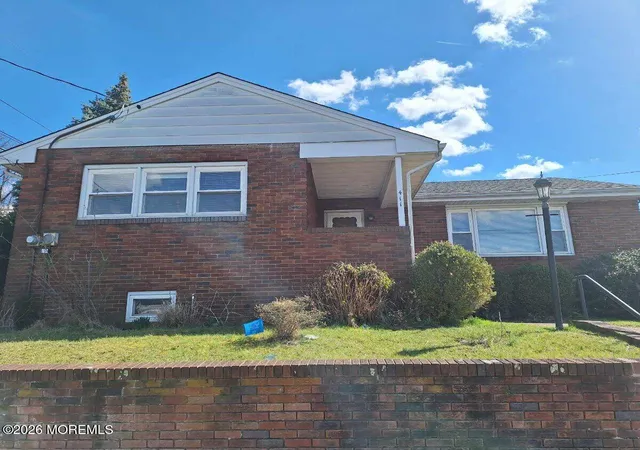 Photo 2 of Sale Pending at 411 Lefferts St, South Amboy, NJ 08879 | MLS# 22410464 | Listing updated on 2026-09-01