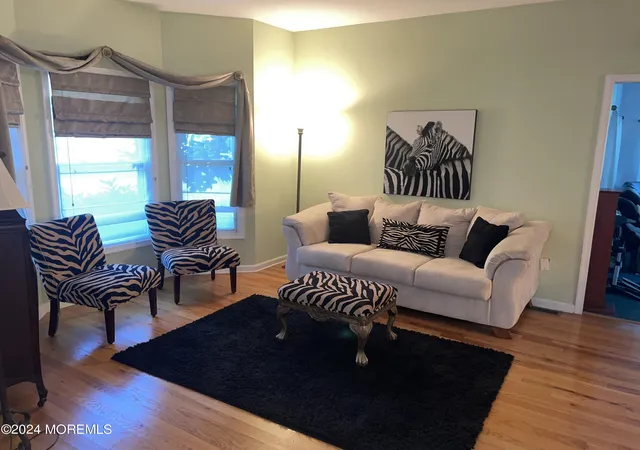 5th image of 170 Palisade Dr, Freehold, NJ 07728 | MLS# 22422134