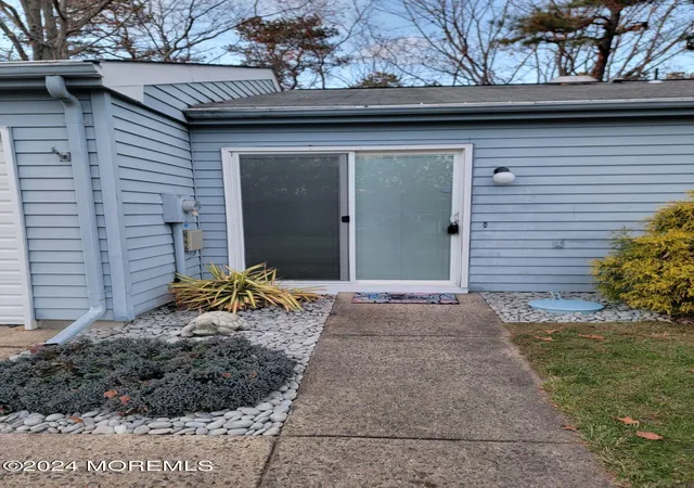 2nd image of 616a Bosworth Ct #A, Manchester, NJ 08759 | MLS# 22426314