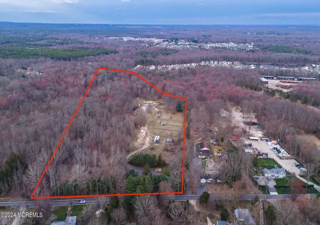 Photo 1 of Single family home for sale at 40 Yellowbrook Rd, Freehold, NJ 07728 | MLS# 22428476 | Listing updated on 2026-02-03
