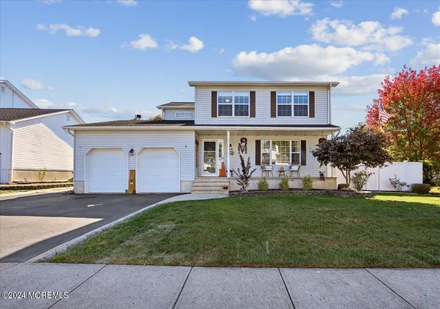 Photo 1 of Sale Pending at 33 Bronia St, Howell, NJ 07731 | MLS# 22430445 | Listing updated on 2026-04-08