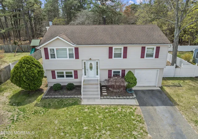 2nd image of 1417 Delaware Ave, Toms River, NJ 08753 | MLS# 22512116