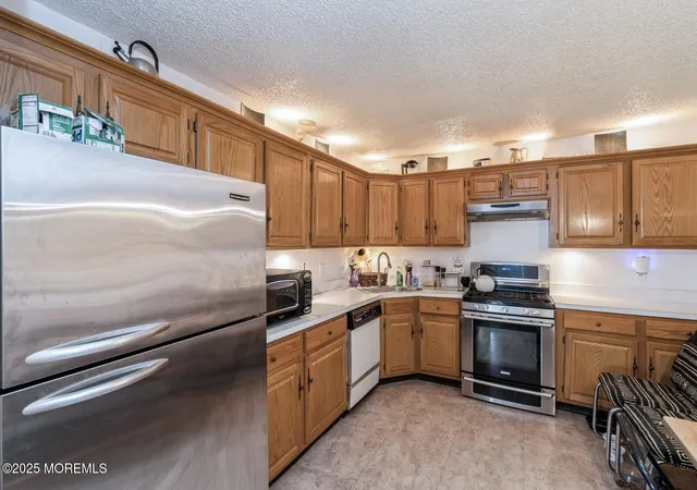 4th image of 43 Howard Ct, Newark, NJ 07103