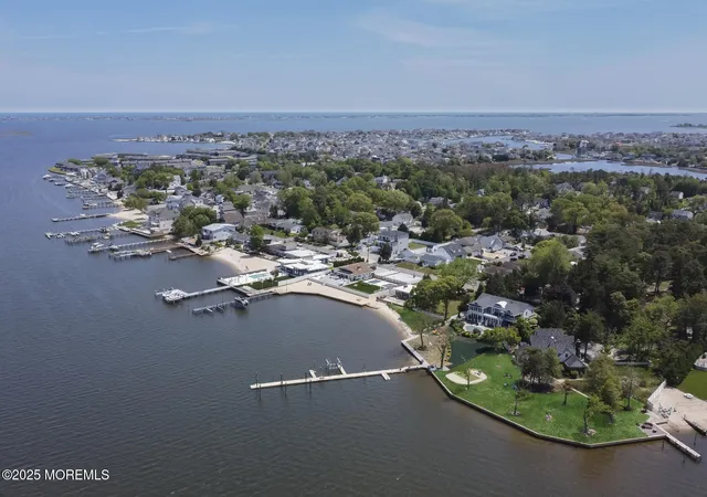 4th image of 226 Kettle Creek Rd, Toms River, NJ 08753 | MLS# 22515268