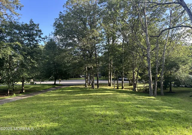 5th image of 10 Brentwood Dr, Jackson, NJ 08527 | MLS# 22519257