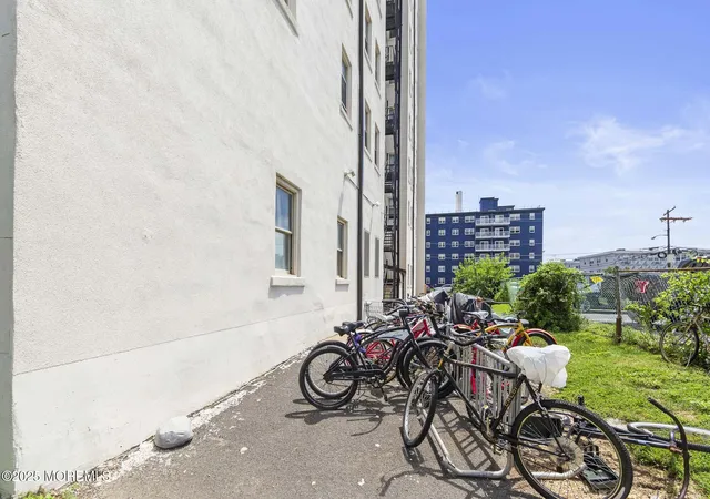 48th image of 400 Deal Lake Dr #7H & 7G, Asbury Park, NJ 07712 | MLS# 22521412