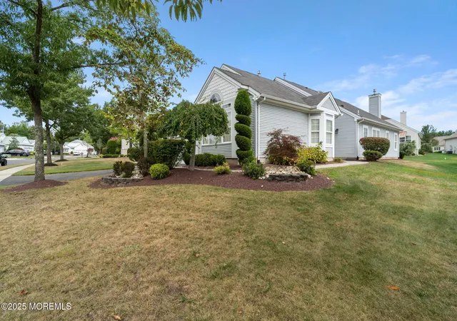 2nd image of 11 Narrowbrook Ct, Manalapan, NJ 07726 | MLS# 22525241