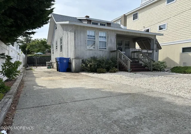 2nd image of 803 N Atlantic Ave, Beach Haven, NJ 08008 | MLS# 22618074