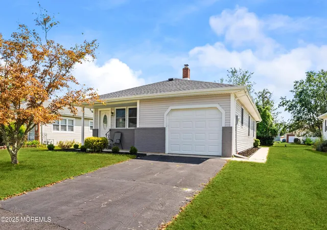 Photo 1 of Sale Pending at 5 Abaco St, Toms River, NJ 08757 | MLS# 22528074 | Listing updated on 2026-10-01