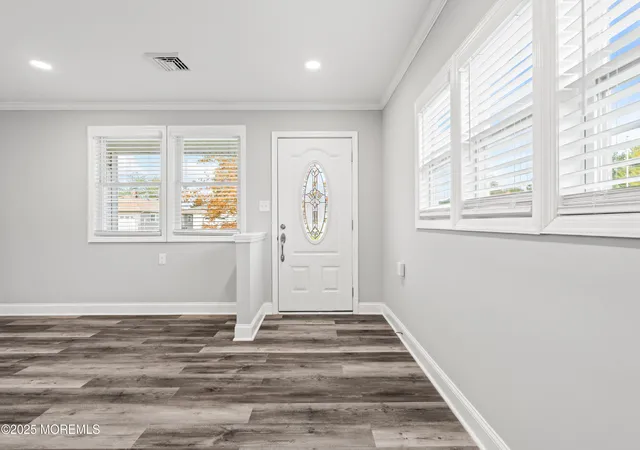 Photo 3 of Sale Pending at 5 Abaco St, Toms River, NJ 08757 | MLS# 22528074 | Listing updated on 2026-10-01