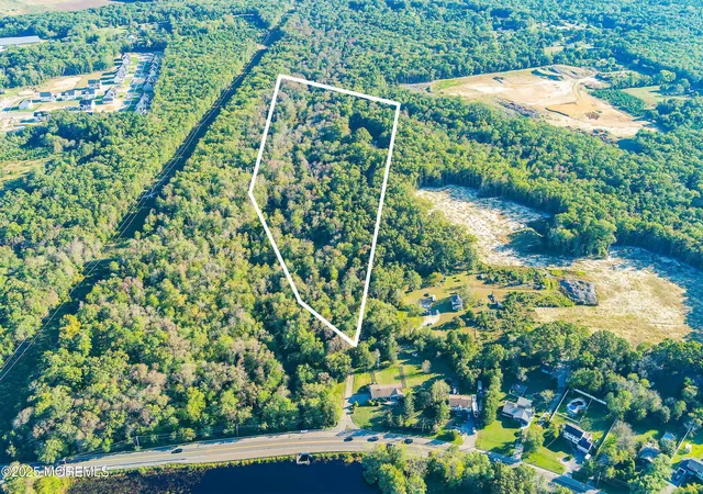 1st image of 786 E Veterans Hwy, Jackson, NJ 08527 | MLS# 22529637