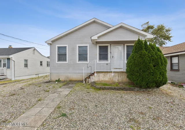 Homes for sale in Toms River, NJ | 19 Point Rd, Toms River, NJ 08753 | MLS# 22529844