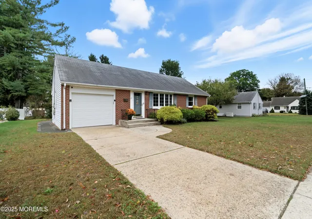 Photo 2 of Single Family Residence at 17 Samantha Ln, Trenton, NJ 08619 | MLS# 22531333 | | Sold on 2026-01-09