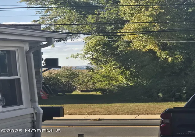 4th image of 1246 Florence Ave, Union Beach, NJ 07735 | MLS# 22532036