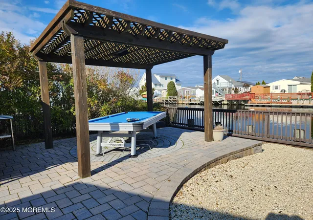 Photo 4 of Single family home for sale at 14 W Thames Rd, Little Egg Harbor Twp, NJ 08087 | MLS# 22535329 | Listing updated on 2026-05-12