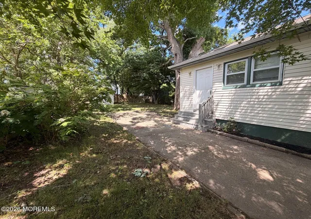 Photo 4 of Single family home for sale at 822 Prospect Ave, Asbury Park, NJ 07712 | MLS# 22535467 | Listing updated on 2026-09-11