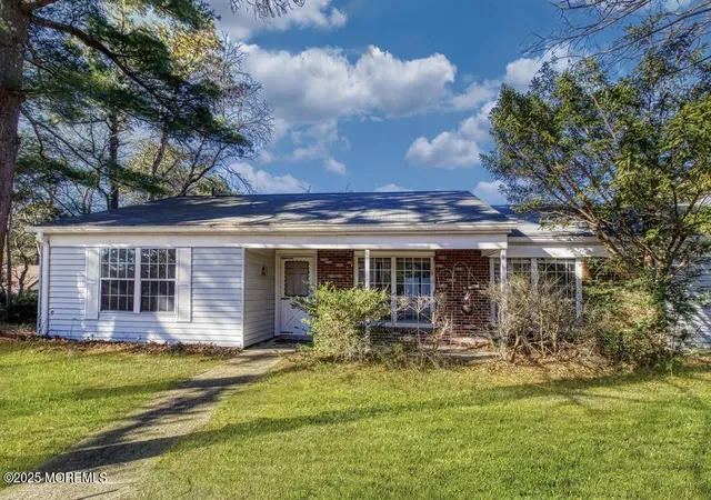 Photo 3 of Sale Pending at 519a Cheshire Ct #A, Manchester, NJ 08759 | MLS# 22535722 | Listing updated on 2026-05-22