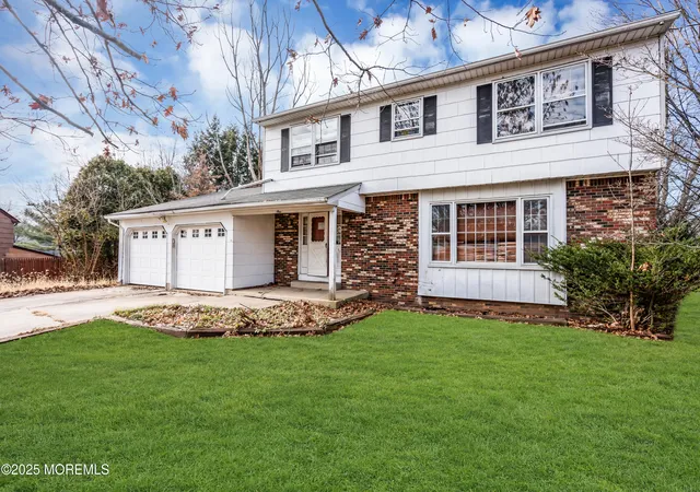 Photo 1 of Single Family Residence at 1 Colleen Cir, Ewing, NJ 08638 | MLS# 22536111 | | Sold on 2026-01-22