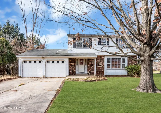 Photo 2 of Single Family Residence at 1 Colleen Cir, Ewing, NJ 08638 | MLS# 22536111 | | Sold on 2026-01-22