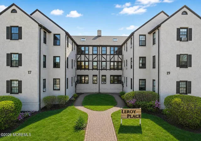 Homes for sale in Red Bank, NJ | 17 Leroy Pl #1A, Red Bank, NJ 07701 | MLS# 22536677