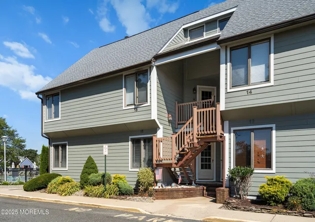 Homes for sale in Point Pleasant, NJ | 15 Hidden Harbor Dr, Point Pleasant, NJ 08742 | MLS# 22616560