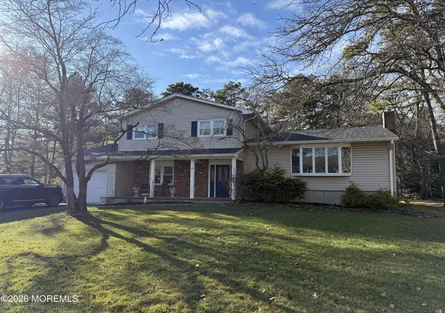 Photo 1 of Sale Pending at 4 Cambridge Ct, Toms River, NJ 08753 | MLS# 22601053 | Listing updated on 2026-08-19