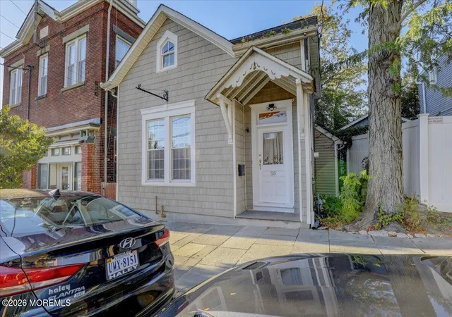 Homes for sale in Keyport, NJ | 55 E Front St, Keyport, NJ 07735 | MLS# 22600316