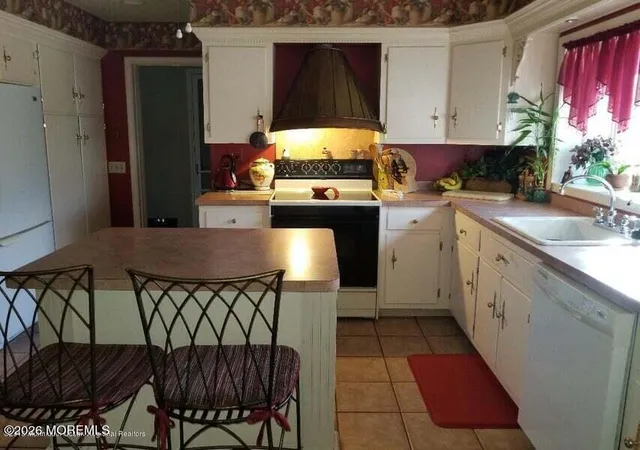 Photo 3 of Single family home for sale at 1766 New Hampshire Ave, Toms River, NJ 08755 | MLS# 22600548 | Listing updated on 2026-04-19